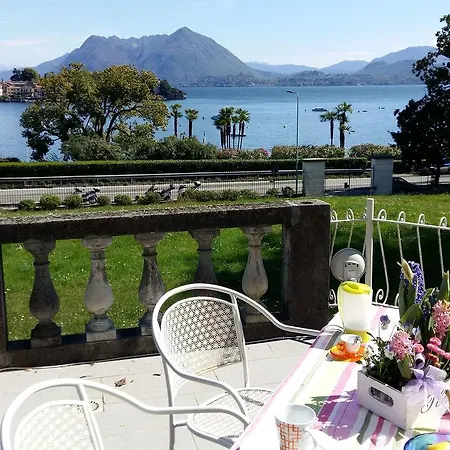 Апартаменты Elegant In Near Lake