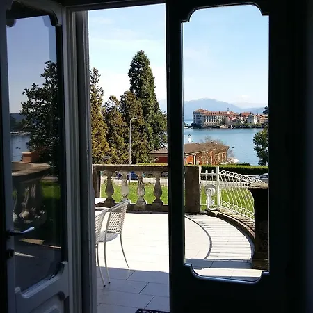 Апартаменты Elegant In Near Lake Стреза